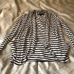 Forever 21 woman’s cardigan/duster